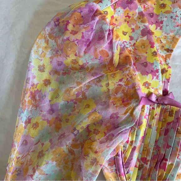 BNWT FL&L crop top - Picture 3 of 9